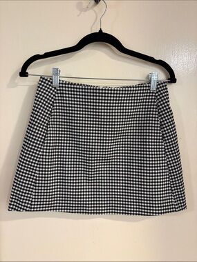 Urban Outfitters Black and White Gingham Mini Skirt S/P w pockets!